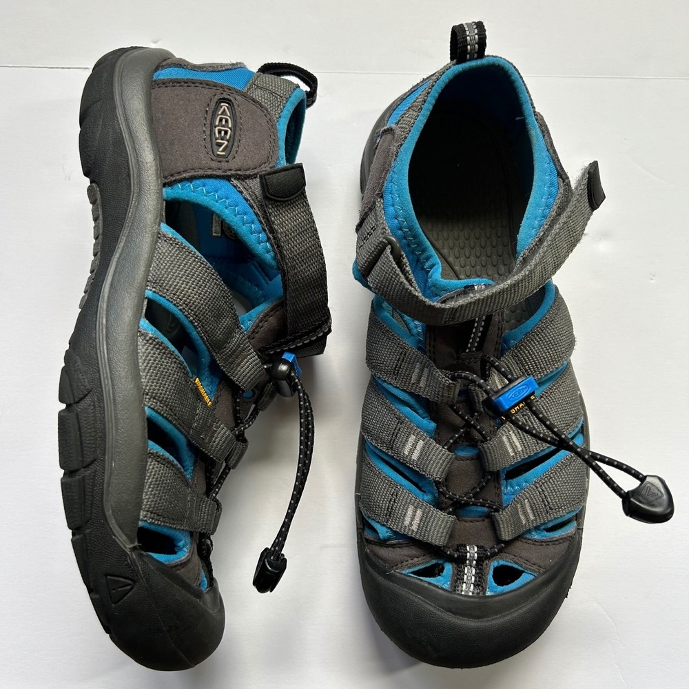 Keen Newport H2 Big Kids Size 5 Grey Blue Waterproof Hiking Water Sandals Shoes